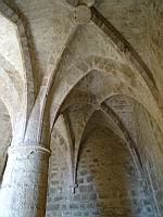Chateau de Queribus, Donjon, Salle du pilier (03)